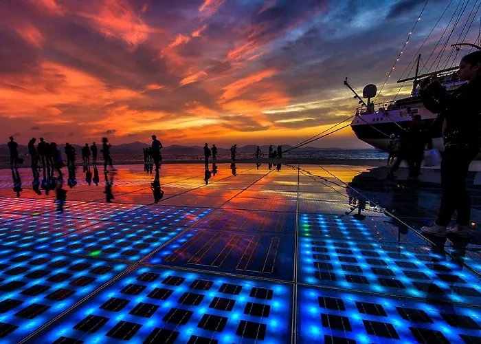 דירה Mia By Interhome זאדאר